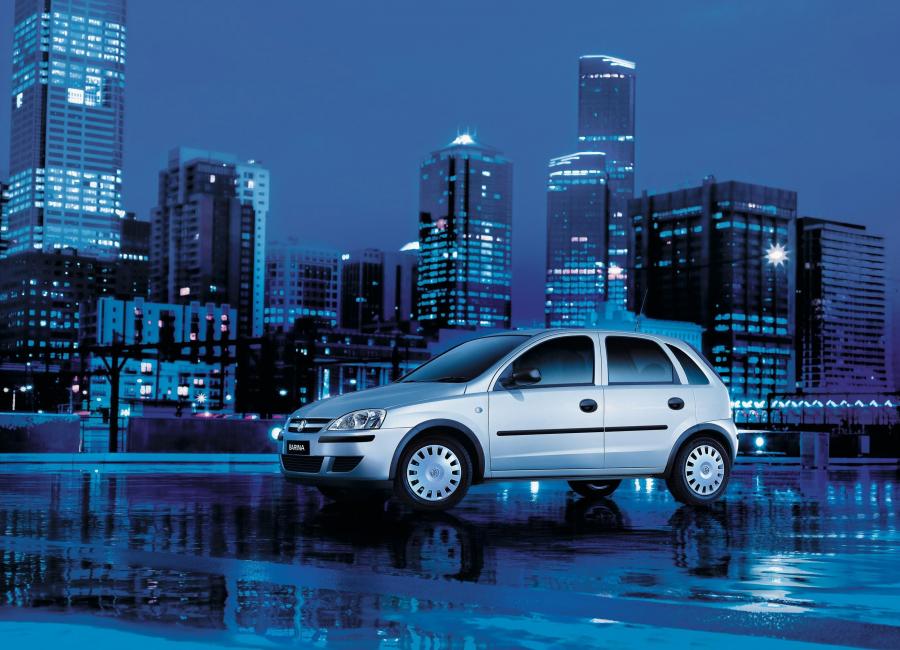  Holden Barina XC 2001 года  (фото 2 из 33)